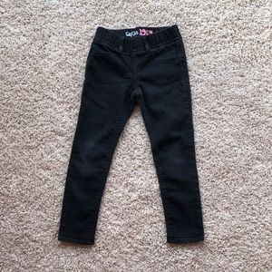 GAP Bottoms - Gap Black Legging Jean EUC - 5 Regular GAP Bottoms - Gap Black Legging Jean EUC - 5 Regular